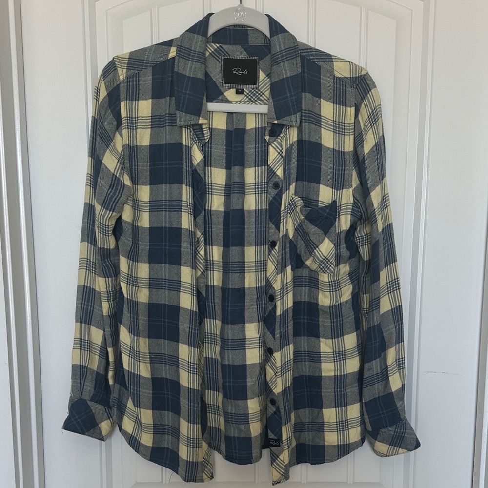 Rails Navy and yellow flannel